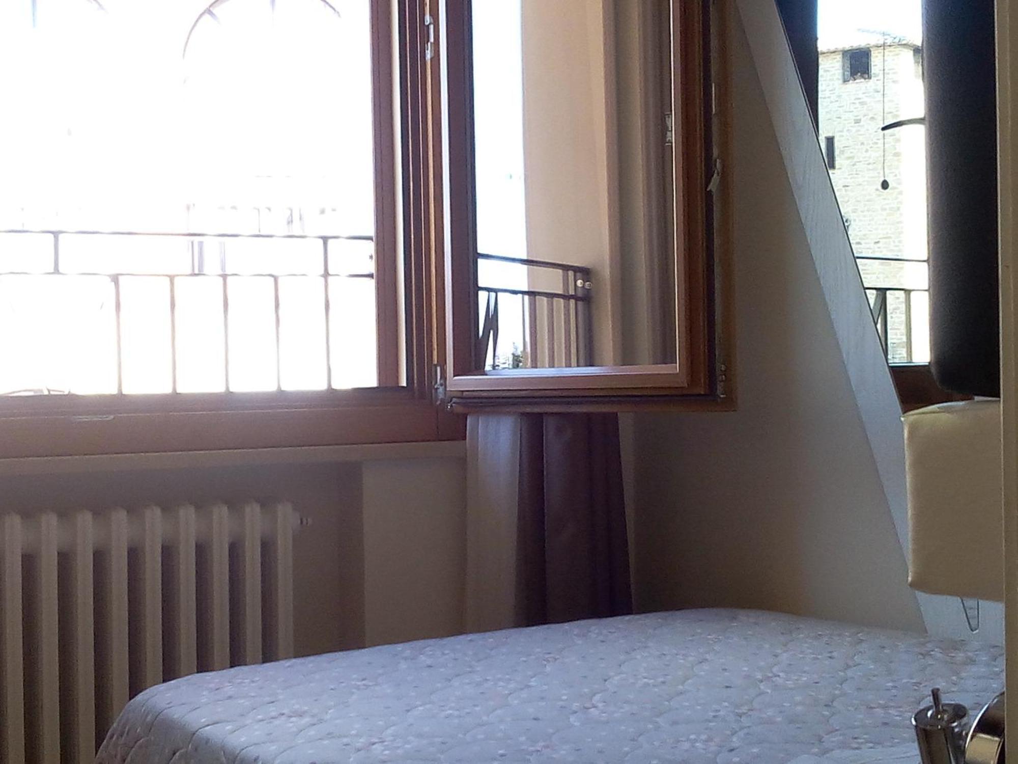 Albergo Diffuso - Il Poggetto Tra Urbino & San Marino Habitación foto