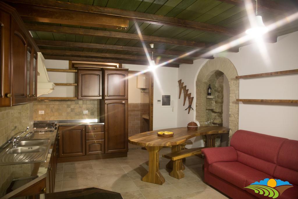 Albergo Diffuso - Il Poggetto Tra Urbino & San Marino Habitación foto