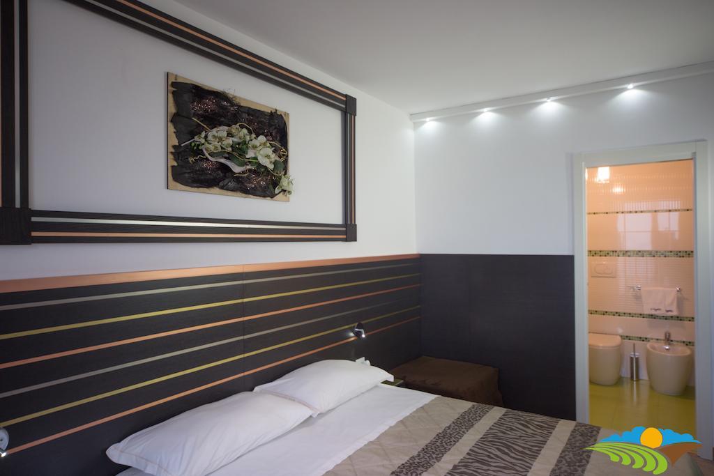 Albergo Diffuso - Il Poggetto Tra Urbino & San Marino Habitación foto